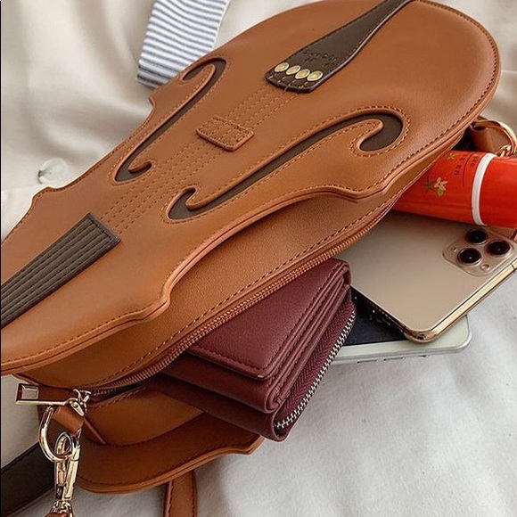 The Violin 🎻 Purse - Picture 7 of 8
